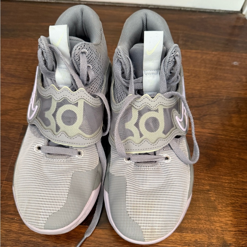 Men’s Kevin Durant sneakers